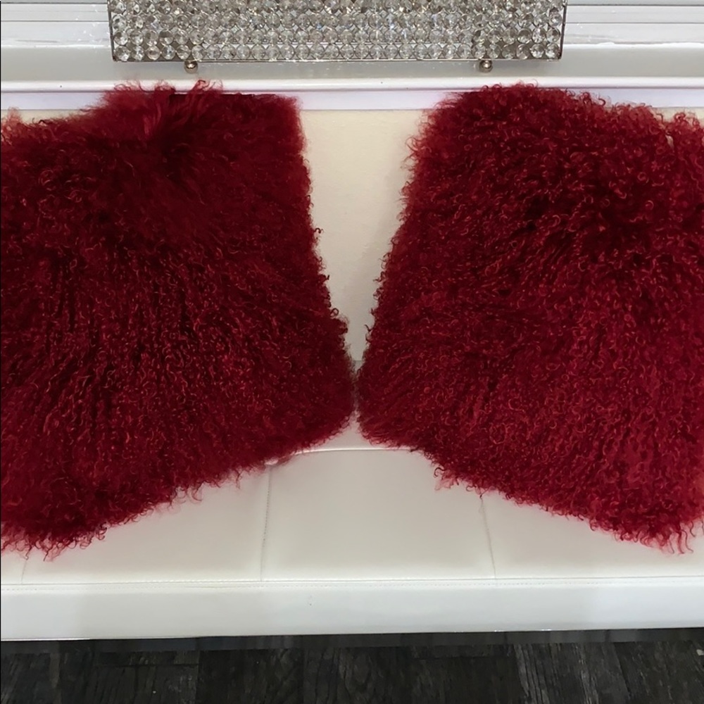 Two Red Shaggy pillows ✨💫